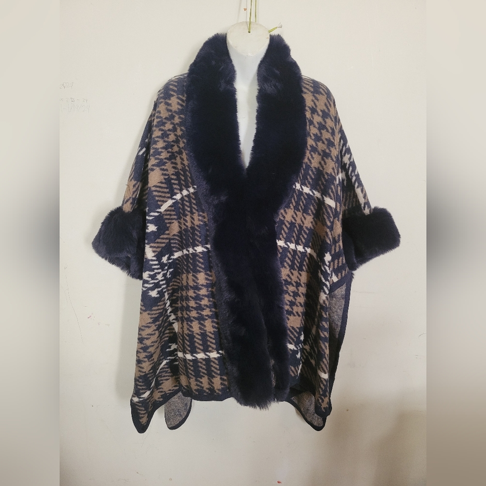 Cape/ poncho